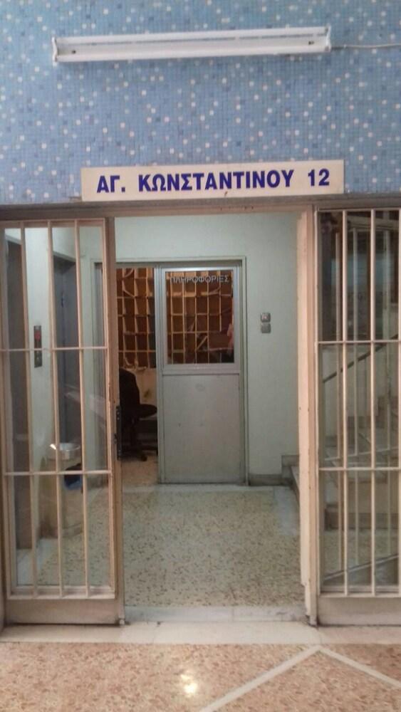 Pangsapuri studio 36 m² dengan 1 bilik mandi peribadi di Omonia Athens Luaran gambar