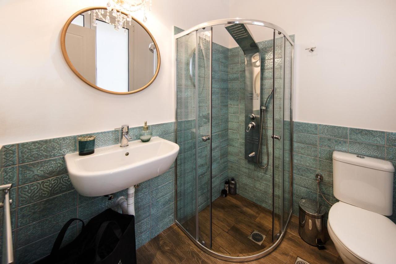 Pangsapuri studio 36 m² dengan 1 bilik mandi peribadi di Omonia Athens Luaran gambar